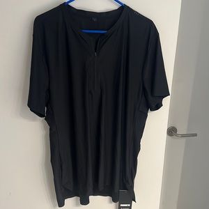 Lululemon vented tennis shortsleeve - black -XL - NWT